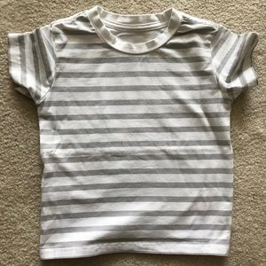 June & January tee 2t